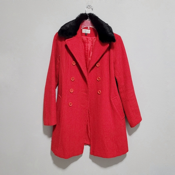 Vintage Red Wool Patterned Coat with Black Fuzzy Collar - Picture 1 of 5